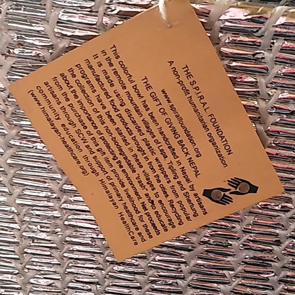 Handmade recycled straw bag - Picture 5 of 5